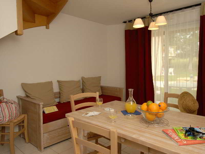 Residence Odalys Le Hameau Du Lac Rignac  外观 照片